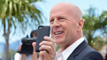 Bruce Willis contre Apple, nouveau film à grand spectacle ?